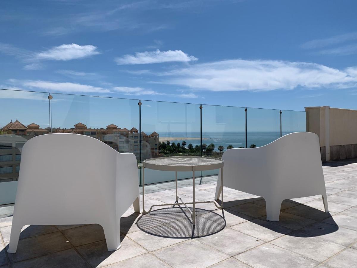 Appartamento Penthouse With Wide Terrace Next To The Ocean Huelva Esterno foto