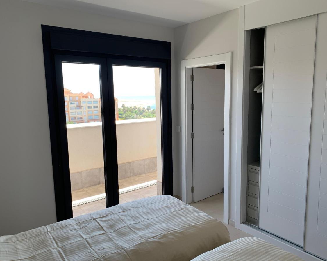 Appartamento Penthouse With Wide Terrace Next To The Ocean Huelva Esterno foto