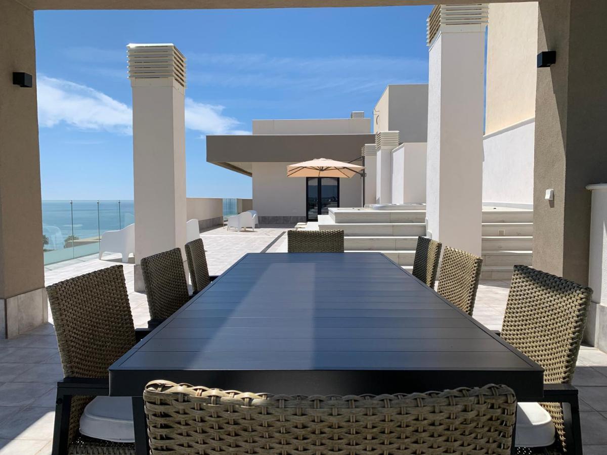 Appartamento Penthouse With Wide Terrace Next To The Ocean Huelva Esterno foto
