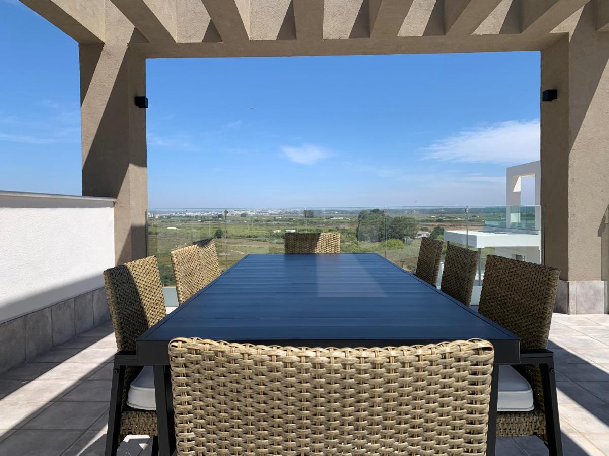 Appartamento Penthouse With Wide Terrace Next To The Ocean Huelva Esterno foto